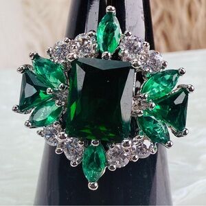 Silvertone size 8 1/4 cz costume holiday statement ring